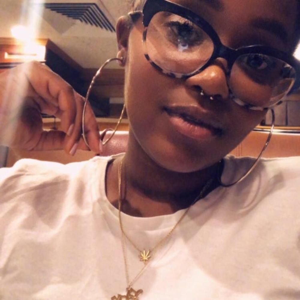 Meet your Posher, Veek